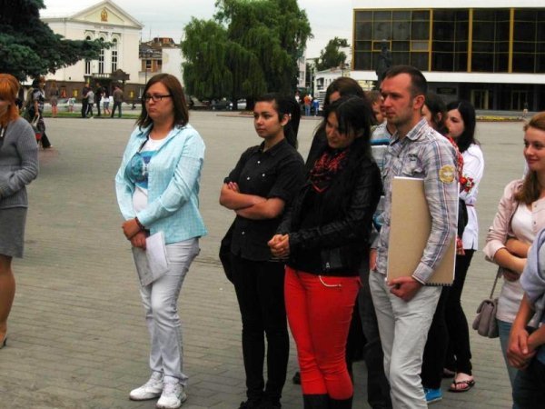 У центрі Луцька декламували вірші. ФОТО